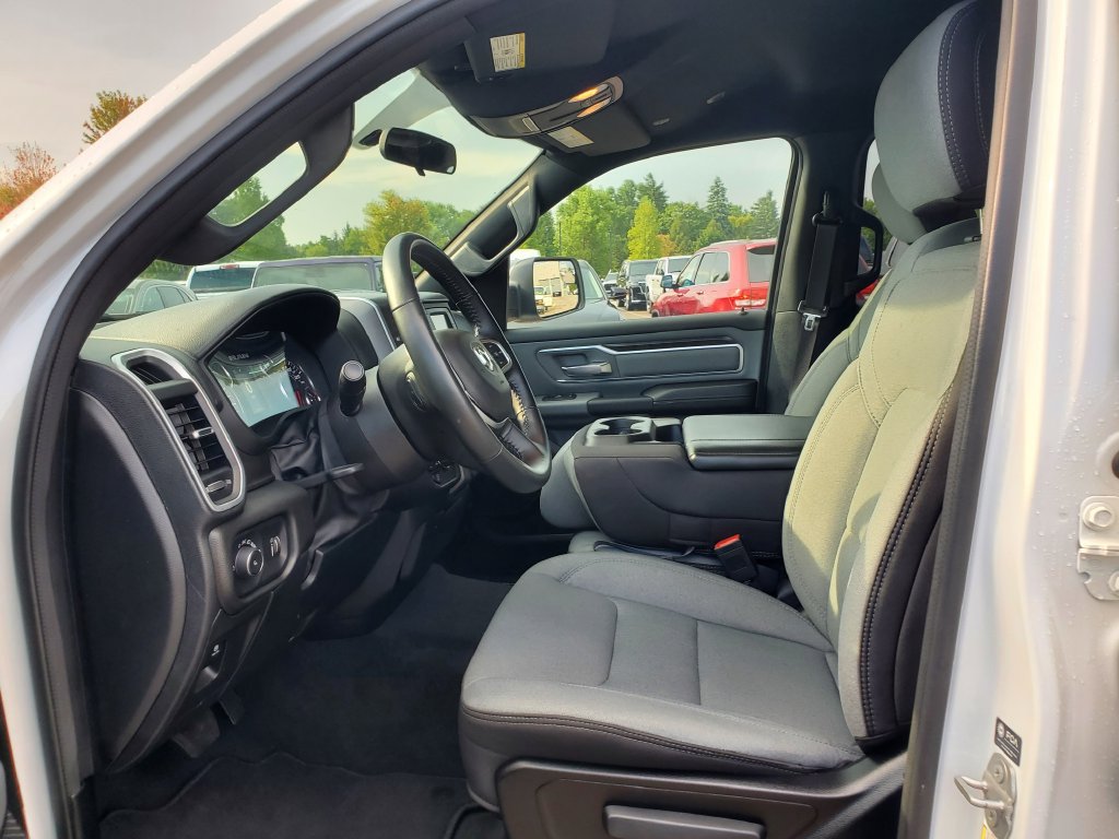 Used 2023 RAM 1500 Big Horn AWD/4WD image 18