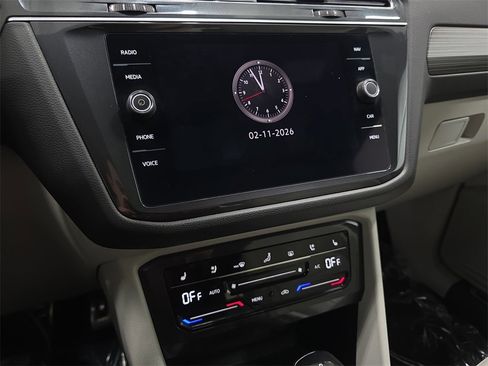 Used 2022 Volkswagen Tiguan SEL R-Line image 20