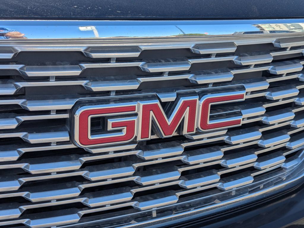 Used 2020 GMC Yukon Denali w/ Denali Ultimate Package AWD/4WD image 11