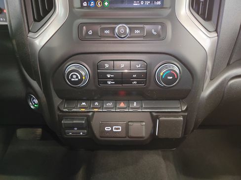 Used 2025 Chevrolet Silverado 1500 Custom AWD/4WD image 22