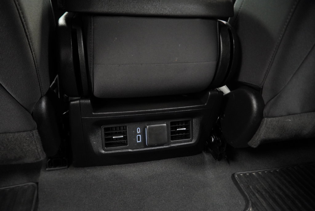 Used 2024 Chevrolet Silverado 1500 LT AWD/4WD image 16