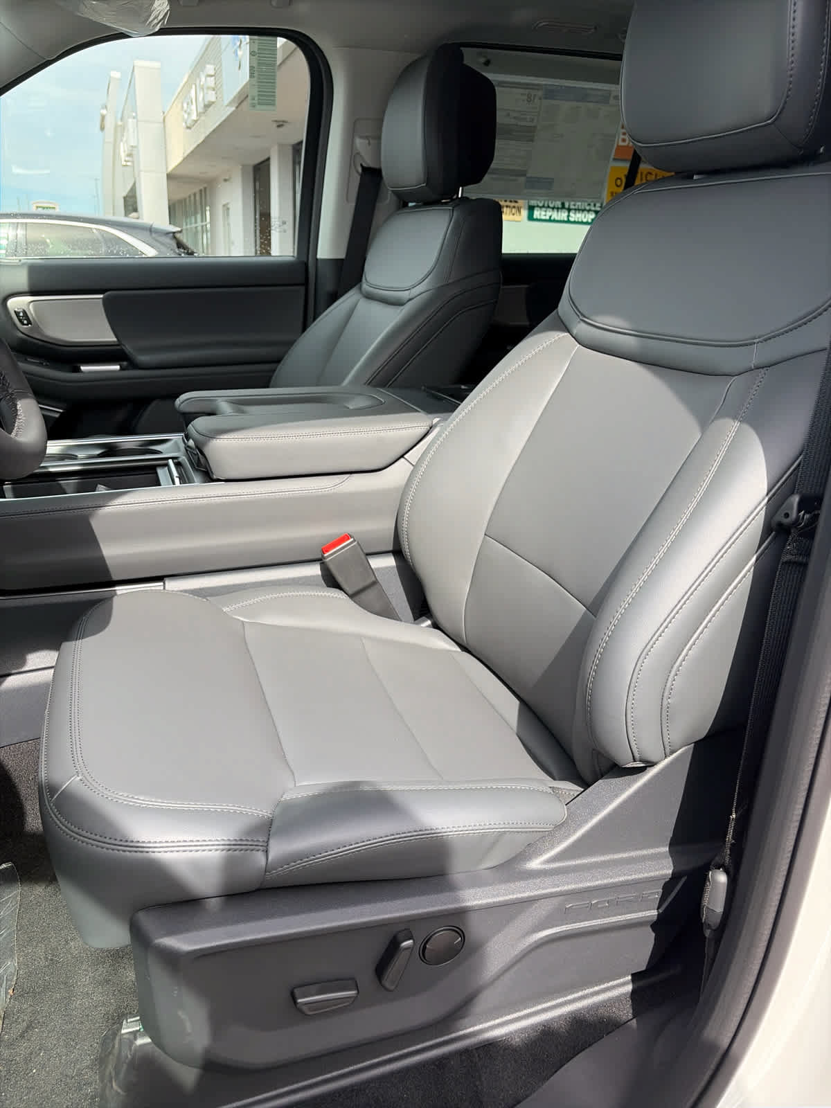 New 2027 Ford Expedition Active AWD/4WD image 10