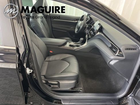 Used 2023 Toyota Camry SE w/ Cold Weather Package image 20