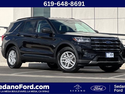 New 2026 Ford Explorer Active w/ Active Comfort Package image 1
