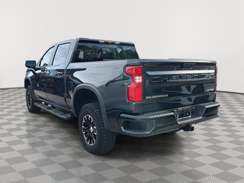 Used 2023 Chevrolet Silverado 1500 ZR2 image 3