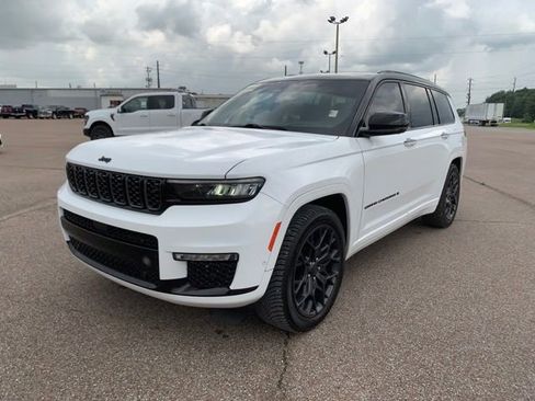 Used 2024 Jeep Grand Cherokee L Summit AWD/4WD image 4