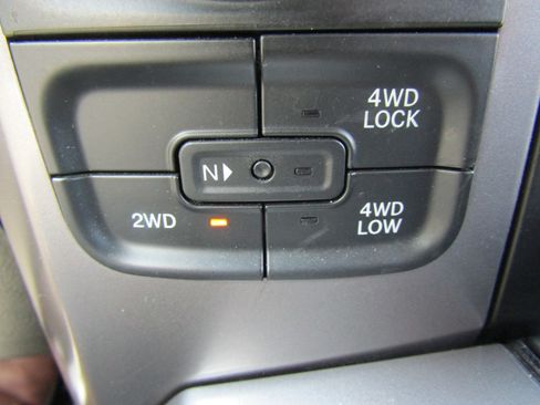 Used 2023 RAM 1500 Classic SLT w/ Trailer & Traction Group image 33