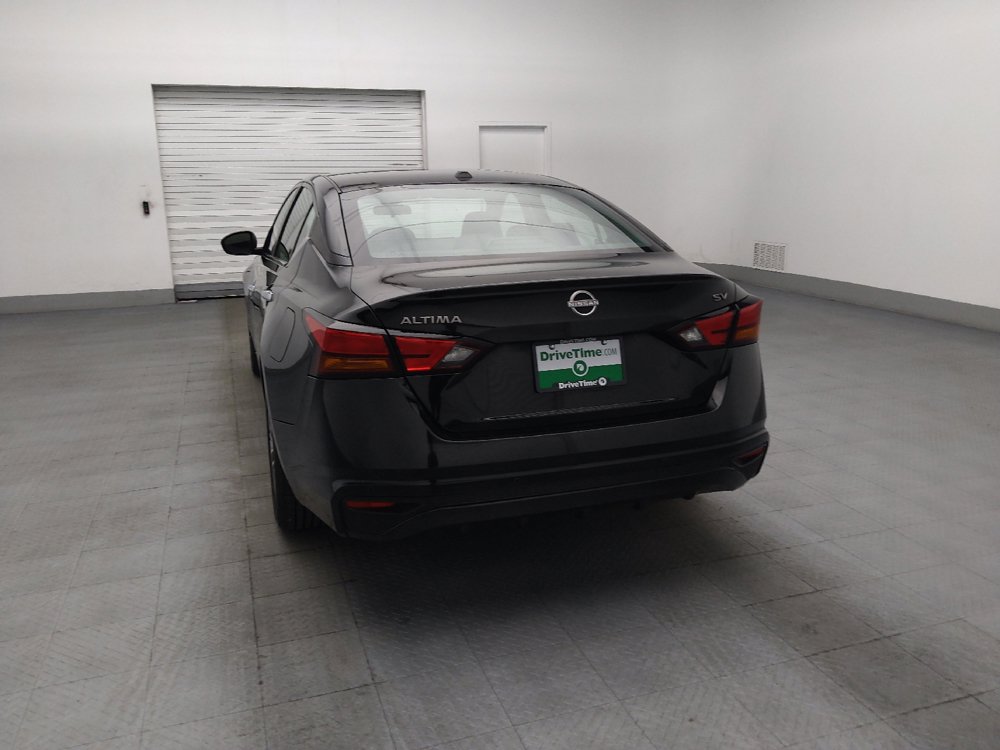 Used 2024 Nissan Altima 2.5 SV FWD image 6