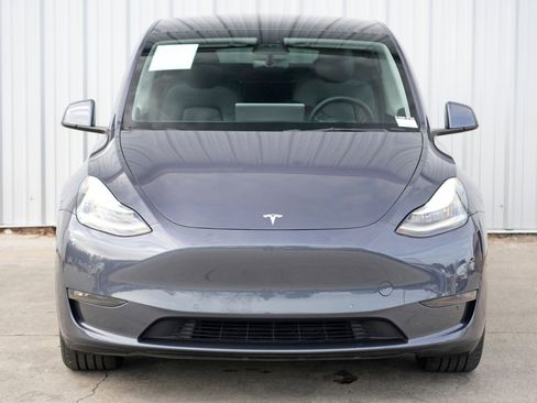 Used 2021 Tesla Model Y Long Range image 48