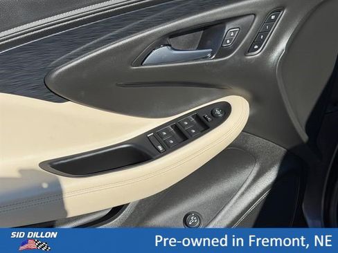 Certified 2018 Buick Envision Essence AWD/4WD image 13