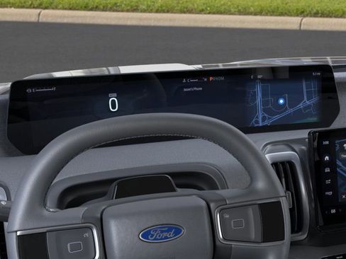 New 2025 Ford Expedition Active image 13