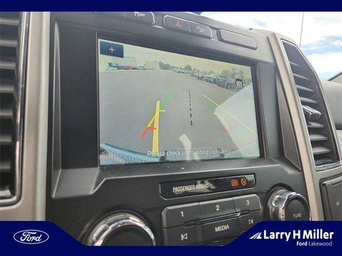 Used 2021 Ford F250 Lariat w/ Chrome Package image 28