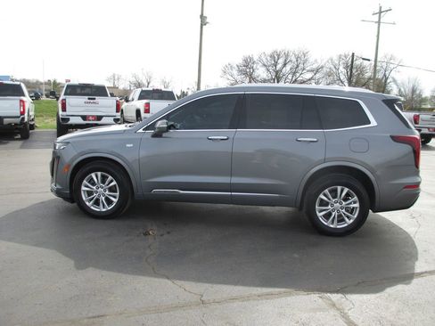Used 2021 Cadillac XT6 Luxury image 11