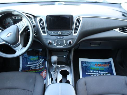 Used 2022 Chevrolet Malibu LT image 37