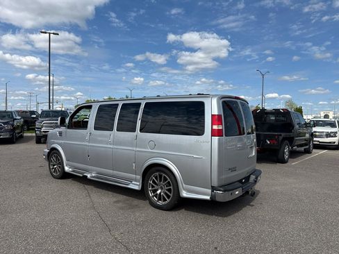Used 2013 Chevrolet Express 1500 AWD image 3