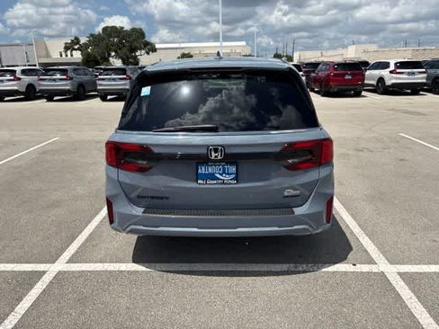 Used 2026 Honda Odyssey Sport-L image 4
