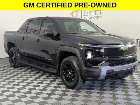 Used 2026 Chevrolet Silverado EV LT w/ Plus Package image 2