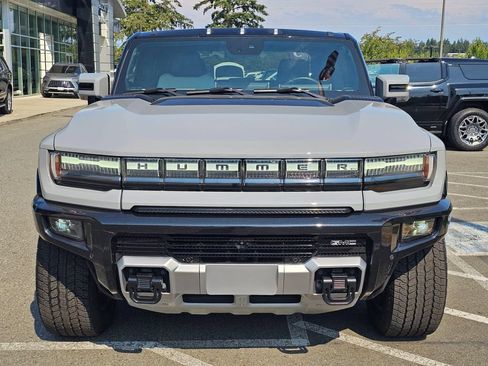 Used 2024 GMC Hummer EV 2X AWD/4WD image 8