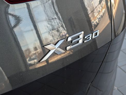 Used 2025 BMW X3 xDrive30i w/ Premium Package image 4
