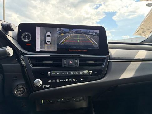 Used 2024 Lexus ES 300h F Sport w/ Accessory Package (Z2) FWD image 17