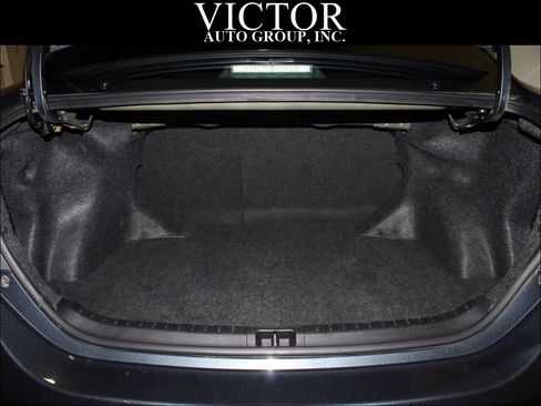 Used 2019 Toyota Corolla LE image 24