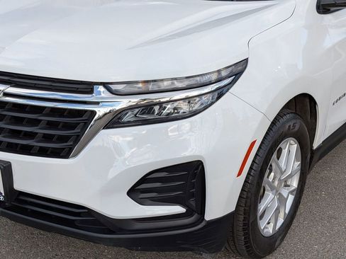 Used 2022 Chevrolet Equinox LS image 10