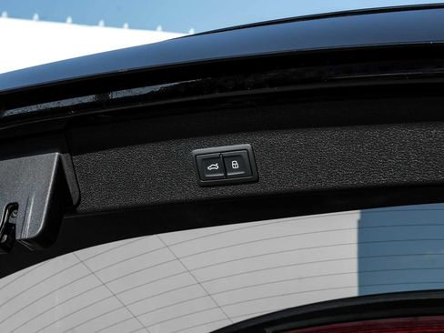 Used 2020 Audi Q3 2.0T Premium image 58