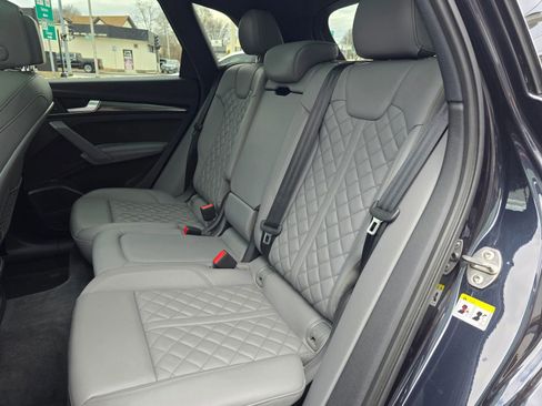 Used 2018 Audi SQ5 Prestige w/ Prestige Package image 12