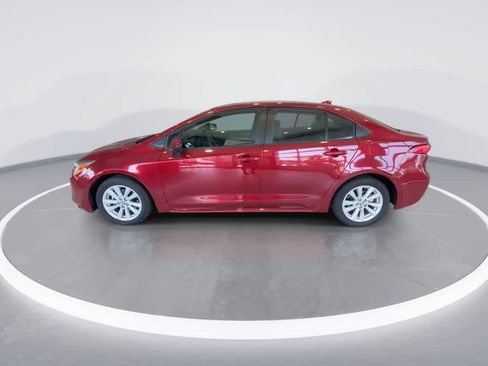 Used 2024 Toyota Corolla LE w/ LE Convenience Package FWD image 5