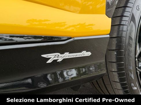 Used 2023 Lamborghini Urus Performante AWD/4WD image 16