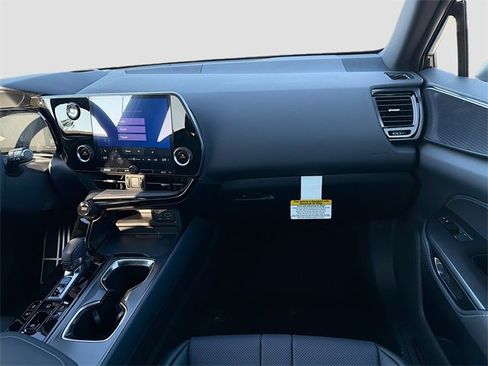 New 2026 Lexus NX 350 F Sport image 18