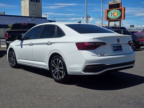 Used 2023 Volkswagen Jetta Sport FWD image 8
