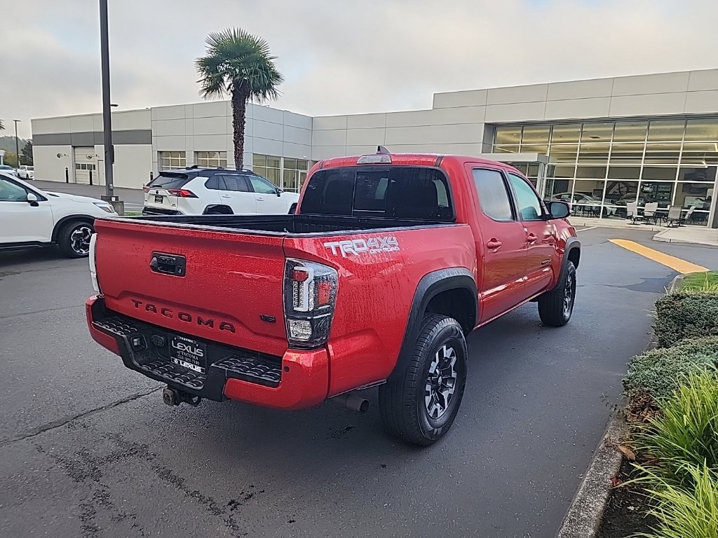 Used 2021 Toyota Tacoma TRD Off-Road w/ Technology Package AWD/4WD image 5