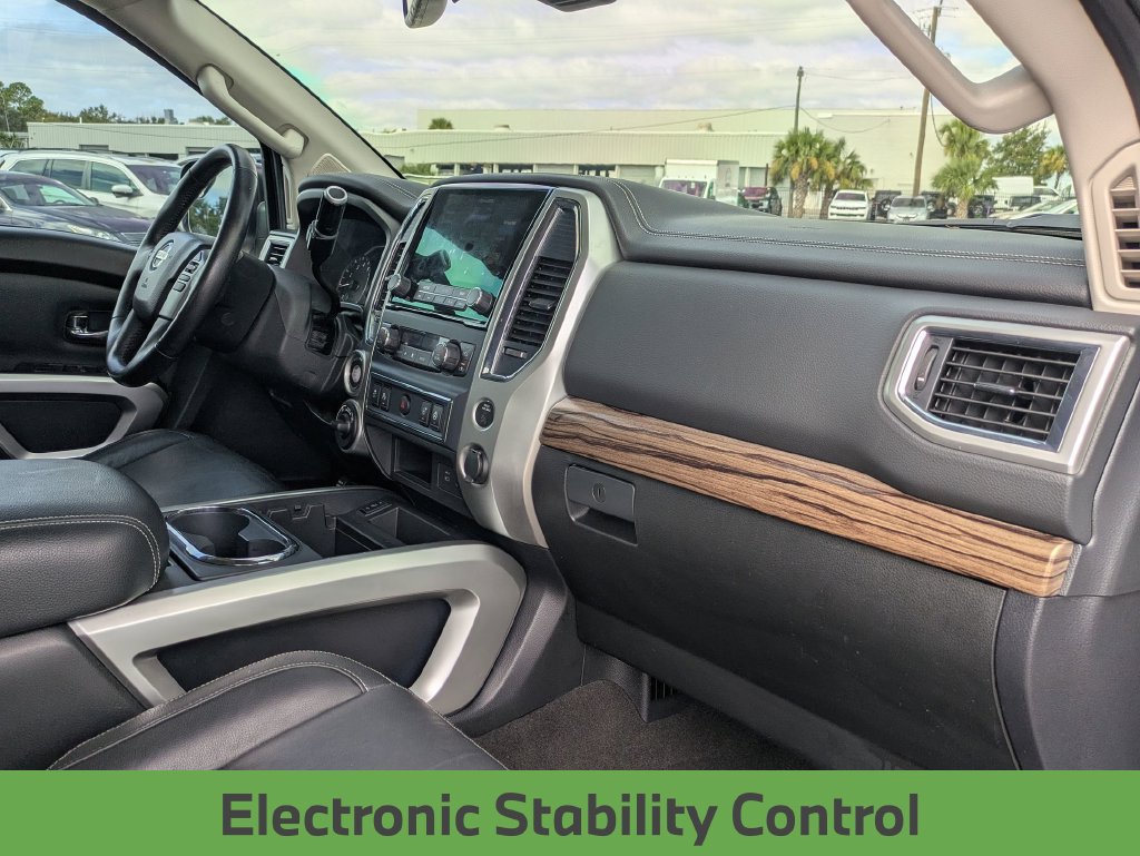 Used 2020 Nissan Titan SL w/ Protection Package 1 AWD/4WD image 28
