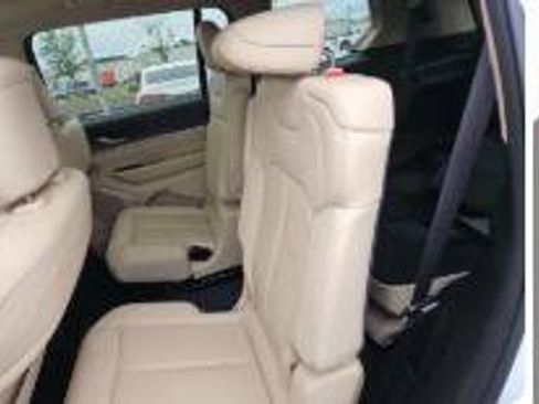 Used 2021 Jeep Grand Cherokee L Limited AWD/4WD image 6