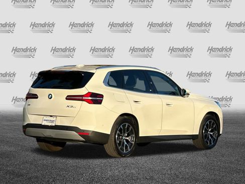 Used 2025 BMW X3 xDrive30i w/ Premium Package image 5