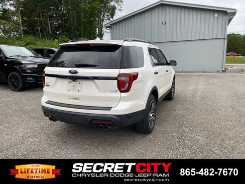 Used 2019 Ford Explorer Sport w/ Equipment Group 401A AWD/4WD image 5