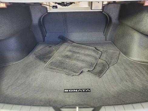 Certified 2025 Hyundai Sonata Limited FWD image 19