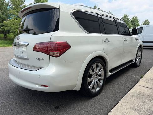 Used 2013 INFINITI QX56 4WD w/ Deluxe Touring Pkg image 16