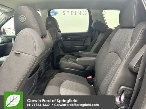 Used 2015 Chevrolet Traverse LT image 25