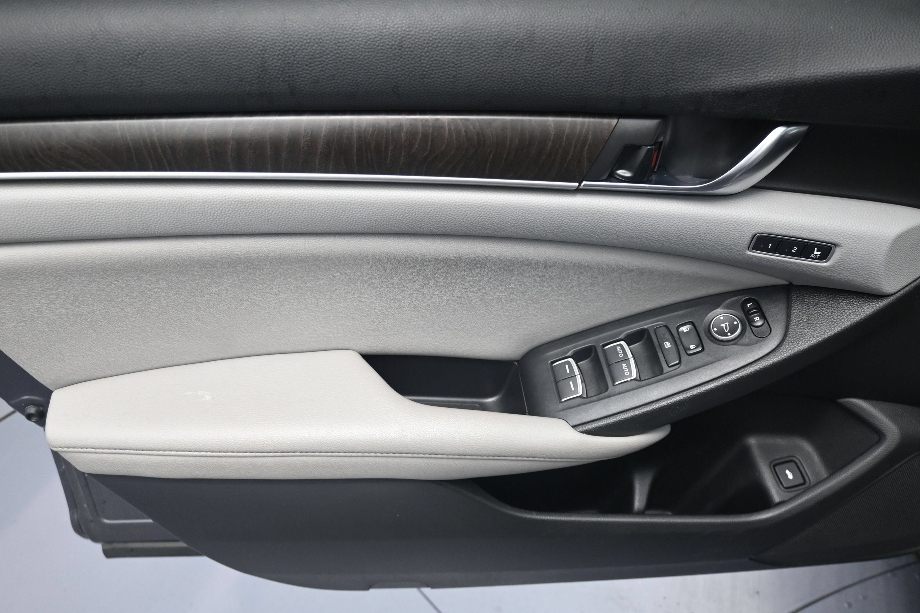 Used 2019 Honda Accord EX-L image 23