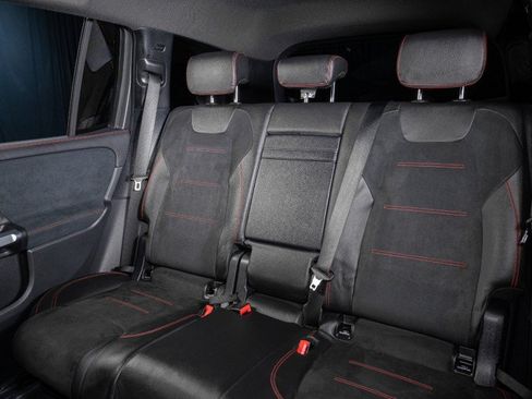 New 2026 Mercedes-Benz GLB 250 4MATIC image 28