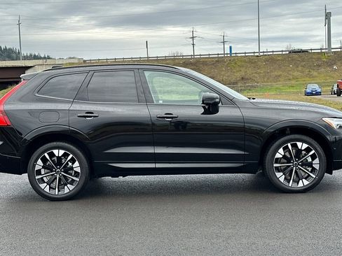New 2026 Volvo XC60 T8 Plus w/ Protection Package Premier AWD/4WD image 2