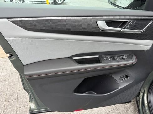 New 2026 Volkswagen Atlas Peak Edition image 10