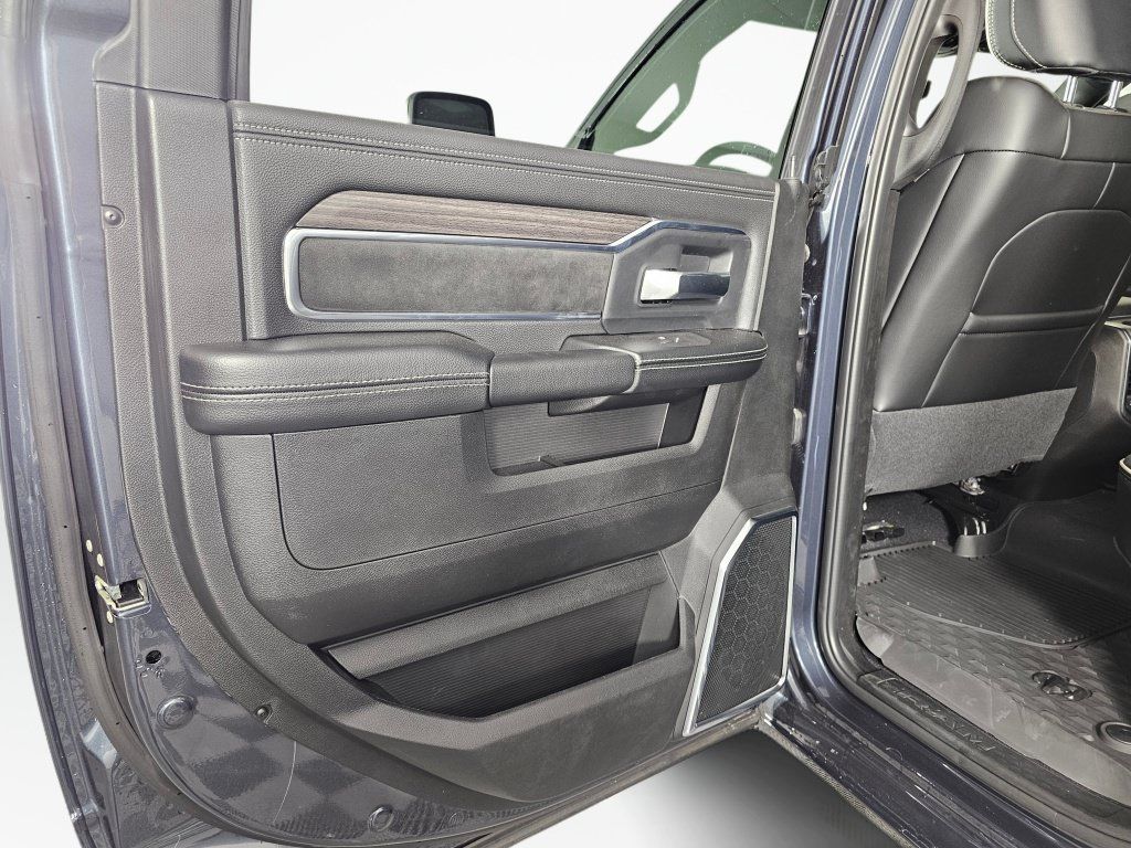 New 2026 RAM 3500 Laramie w/ Night Edition AWD/4WD image 34