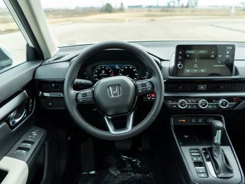 Used 2024 Honda CR-V EX-L image 11