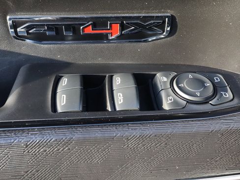 Used 2023 GMC Sierra 1500 AT4X w/ AT4X AEV Edition image 20