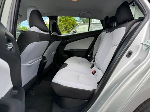 Used 2019 Toyota Prius LE FWD image 27