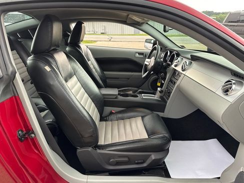 Used 2007 Ford Mustang GT Premium RWD image 34