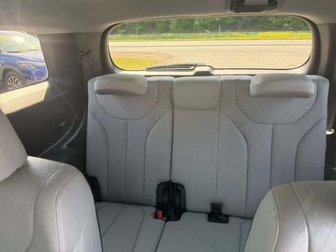 Used 2020 Hyundai Palisade SEL w/ Premium Package FWD image 11